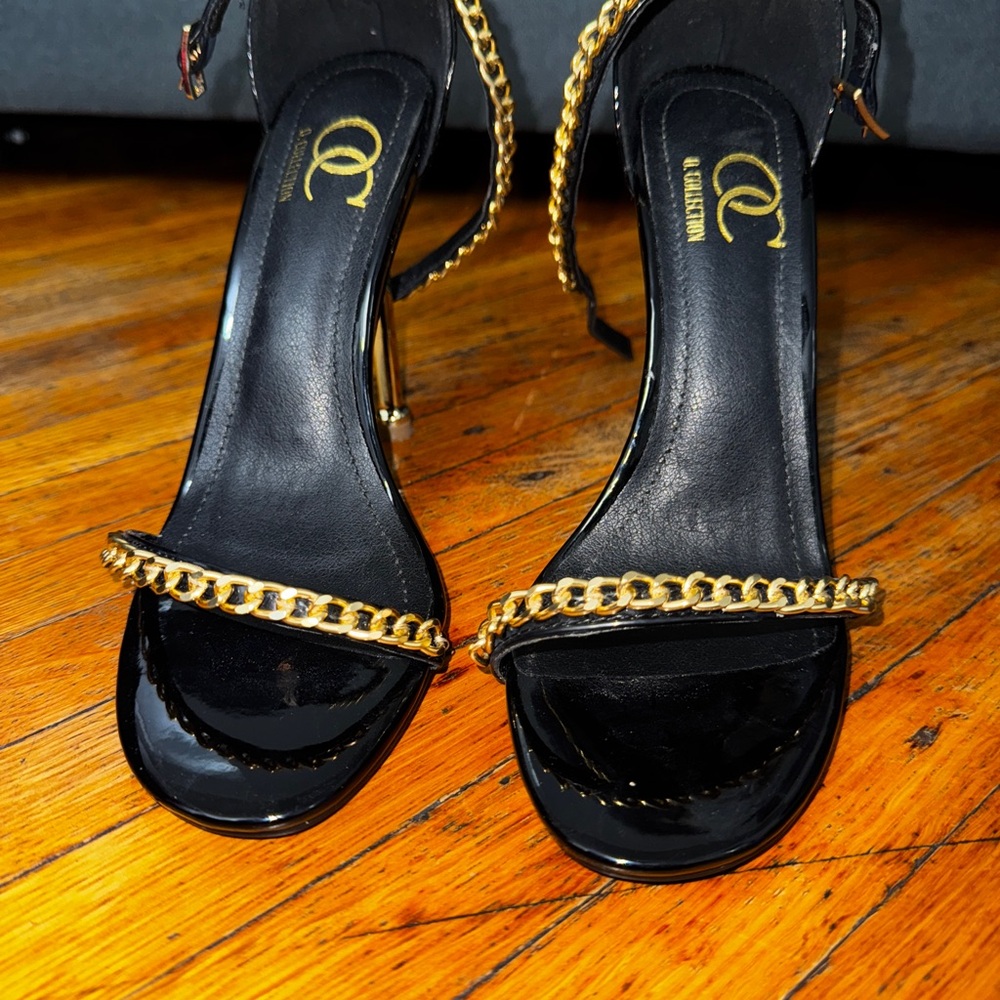 Chic Black Heels with Gold Chain Detail